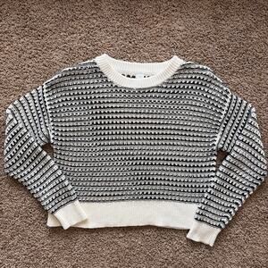 Old Navy Cream/Black Open Stitch Dolman Knit Crewneck Pullover Sweater Womens XS